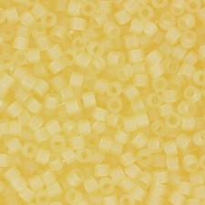Miyuki delica Beads 11/0 - Matted transparent crystal ivory DB-1272